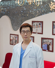 dr. Kim Young Gwan